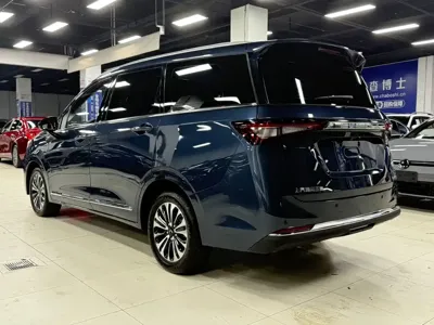 Wuling Jiachen 2022, 15000 км, за 78800 CNY - фото 6