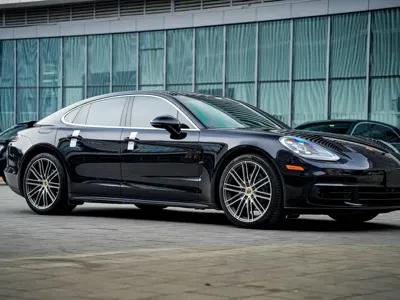 Porsche Panamera 2017, 80000 км, за 328500 CNY - фото 2
