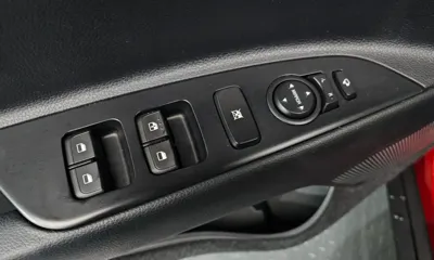 Kia Stonic 2018, 42652 км, за 99990000 KRW - фото 19