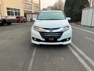 Honda Odyssey · 2015 год