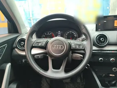 Audi Q2L 2020, 152600 км, за 55599 CNY