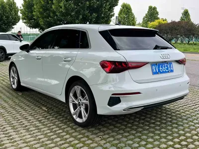 Audi A3 2022, 58000 км, за 119800 CNY