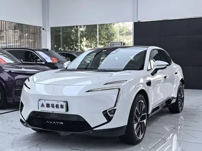 Avatr Avatr 11 · 2025 год