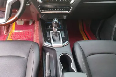 Isuzu D-MAX 2021, 81500 км, за 104756.71 CNY - фото 16