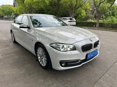 BMW 5 Series 2017, 91000 км, за 88800 CNY