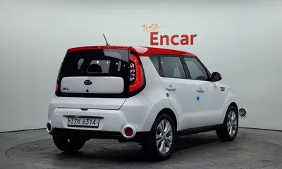Kia Soul 2015, 96104 км, за 7500000 KRW