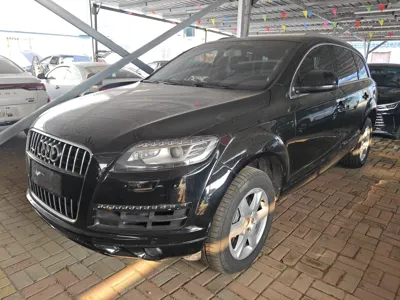 Audi Q7 · 2015 год