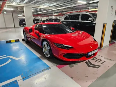 Ferrari 296 · 2024 год