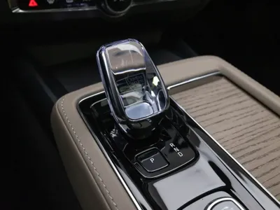 Volvo S90 2026, 8152 км, за 57000000 KRW - фото 9
