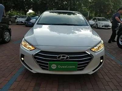 Hyundai Elantra 2018, 55000 км, за 36300 CNY