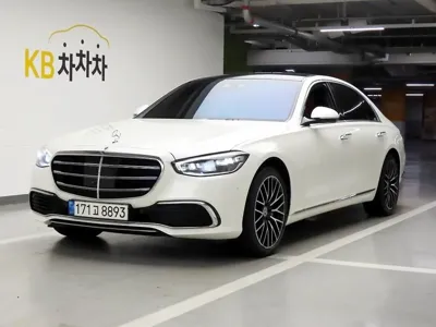 Mercedes-Benz S-Class · 2022 год