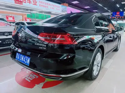 Volkswagen Magotan 2019, 130000 км, за 85800 CNY