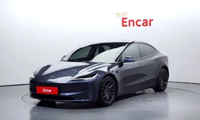 Tesla Model 3 · 2024 год