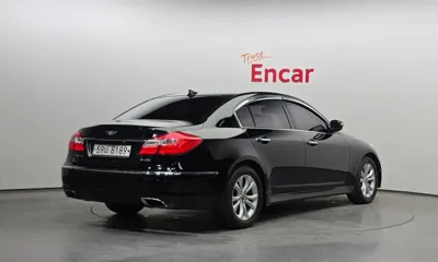 Hyundai Genesis 2013, 82884 км, за 7200000 KRW