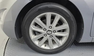 Hyundai Avante 2015, 136869 км, за 5900000 KRW - фото 5