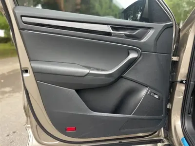 Skoda Kodiaq 2020, 65000 км, за 63000 CNY - фото 12