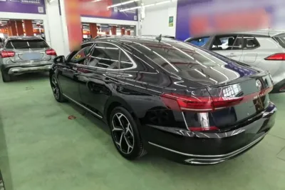 Volkswagen Passat 2025, 33600 км, за 131248.39 CNY