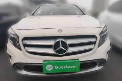 Mercedes-Benz GLA 2016, 97000 км, за 58163.43 CNY