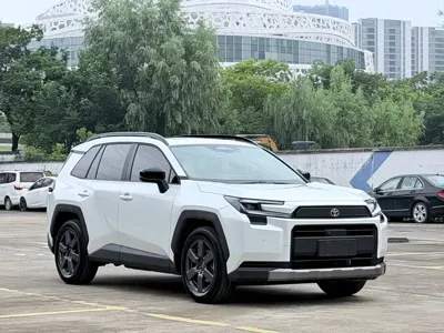 Toyota RAV4 2026, 7000 км, за 176000 CNY - фото 7