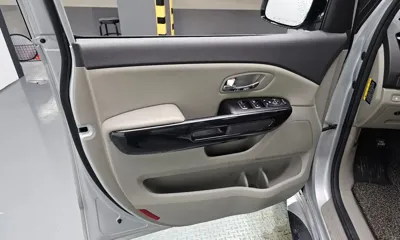Kia Canival 2017, 126837 км, за 10800000 KRW - фото 24