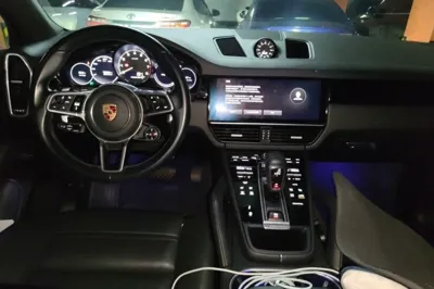 Porsche Cayenne E-Hybrid 2022, 109800 км, за 369145.16 CNY - фото 9