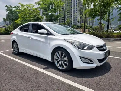 Hyundai Elantra Langdong 2016, 130000 км, за 24000 CNY