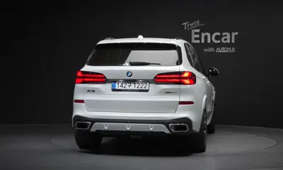 BMW X5 2025, 7840 км, за 127900000 KRW