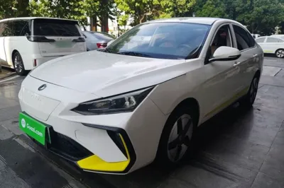 Dongfeng Aeolus E70 · 2023 год