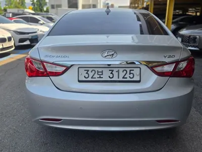 Hyundai Sonata 2012, 145225 км, за 3390000 KRW