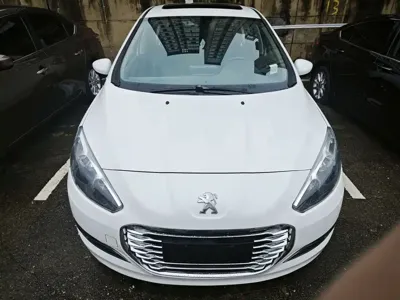 Peugeot 308 · 2014 год