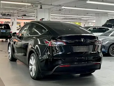 Tesla Model Y 2021, 170000 км, за 119800 CNY - фото 9