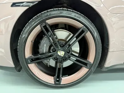 Porsche Taycan 2021, 28000 км, за 252800 CNY - фото 14