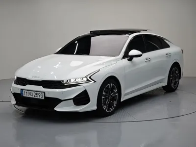 Kia K5 · 2022 год