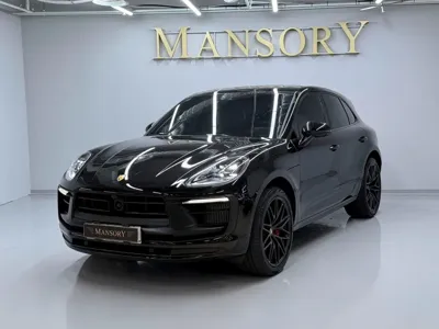Porsche Macan · 2022 год