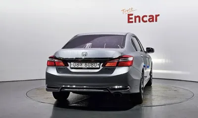Honda Accord 2017, 105965 км, за 12990000 KRW