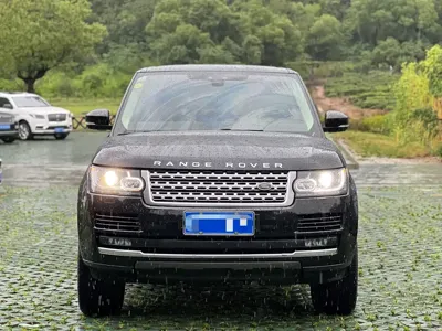 Land Rover Range Rover 2019, 100000 км, за 398000 CNY