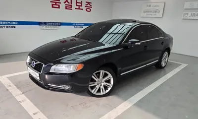 Volvo S80 · 2011 год