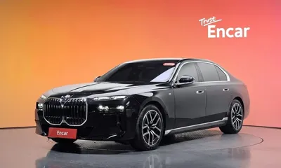 BMW 7-Series · 2025 год