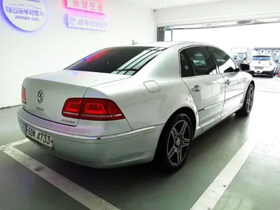 Volkswagen Phaeton 2011, 188000 км, за 2990000 KRW