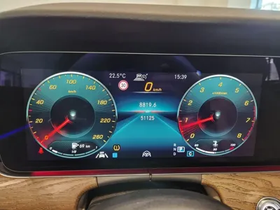Mercedes-Benz E-Class 2021, 51125 км, за 32500000 KRW - фото 8