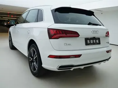 Audi Q5L 2021, 109000 км, за 139800 CNY