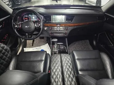 Kia K7 · 2016 год