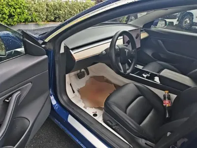 Tesla Model 3 2019, 137500 км, за 98699 CNY - фото 16