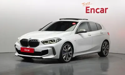BMW 1-Series · 2022 год
