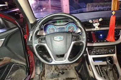 Geely Auto Vision 2018, 82100 км, за 22786.79 CNY - фото 10