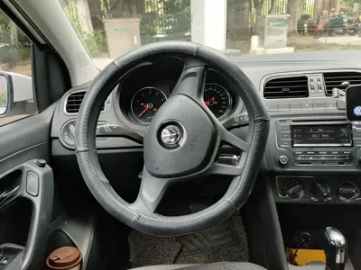 Volkswagen Polo 2016, 82800 км, за 26600 CNY - фото 7