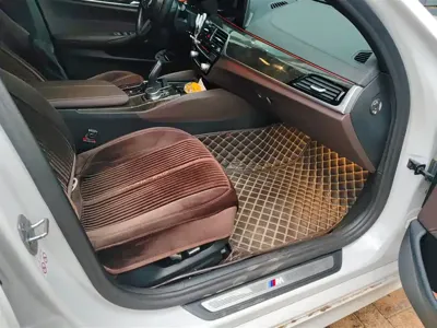 BMW 5 Series 2019, 136000 км, за 139500 CNY - фото 8