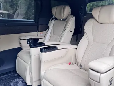 Toyota Vellfire 2025, 25000 км, за 799800 CNY - фото 8