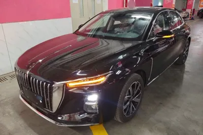 Hongqi H5 PHEV · 2025 год