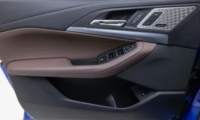 BMW 2-Series 2025, 4054 км, за 38500000 KRW - фото 13